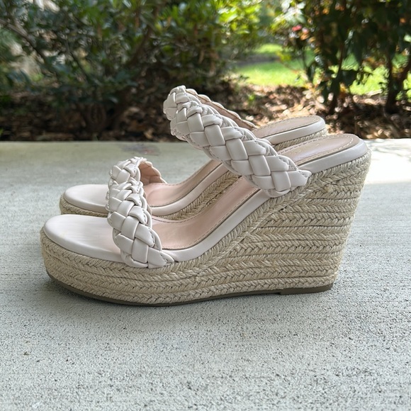 Worn once - COUTGO Woven Leather & Jute Wedge Sandals - Picture 4 of 13